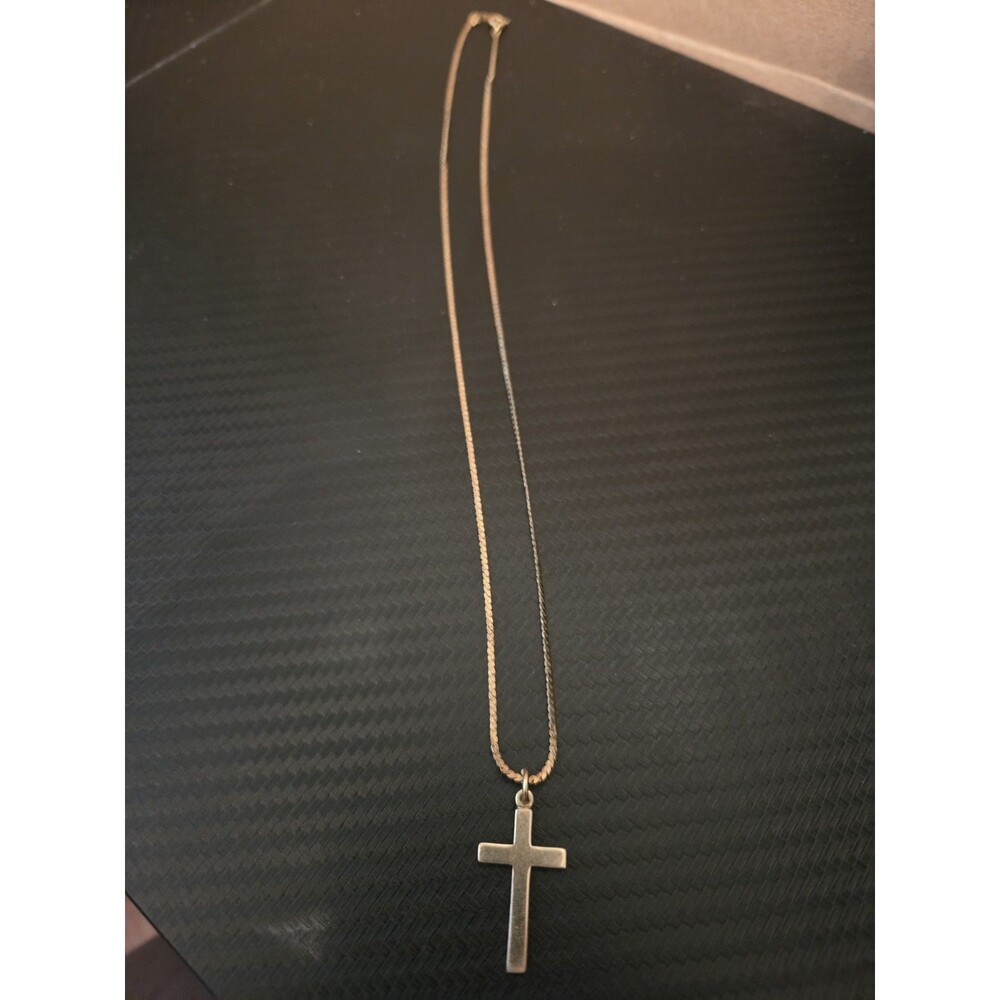 1/20 12k Gold Filled 18" Chain And Cross
